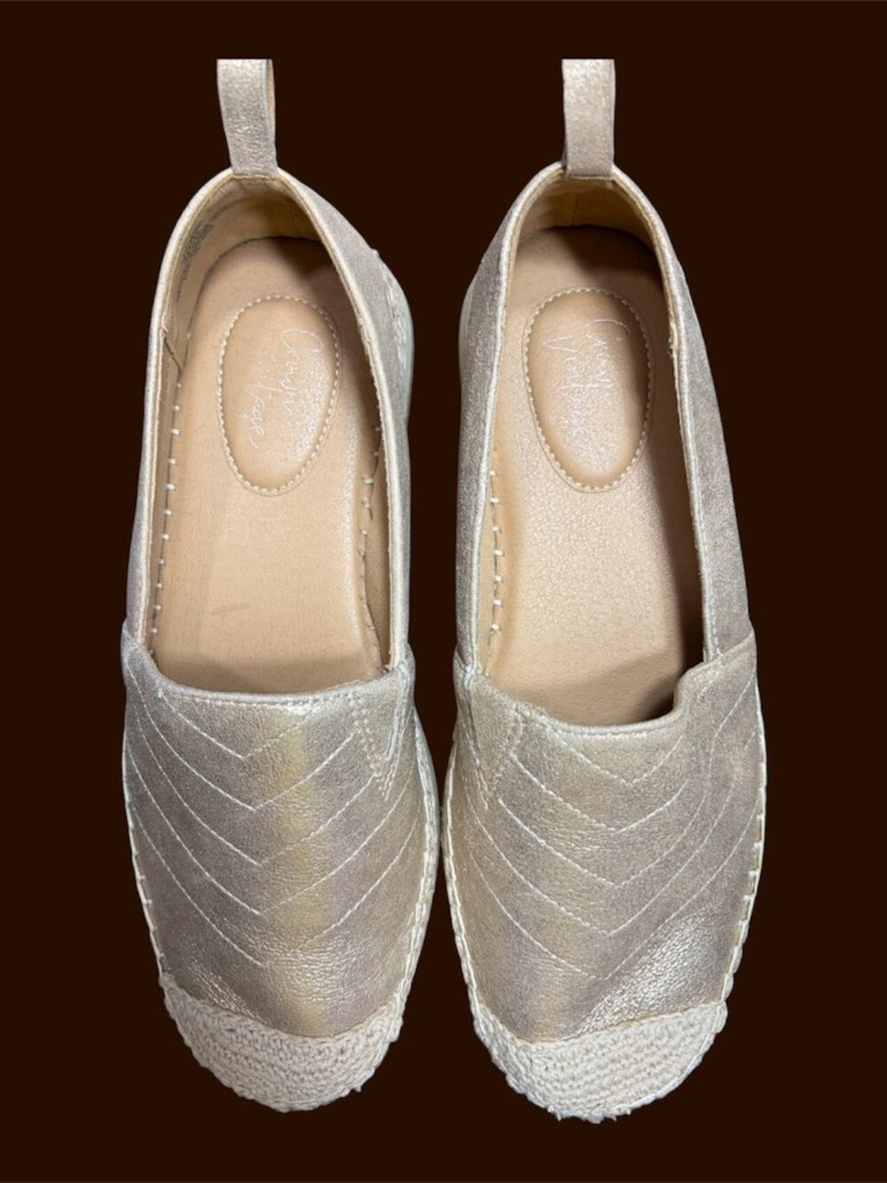 CROWN VINTAGE GOLD LEATHER SHOES 9M EUC